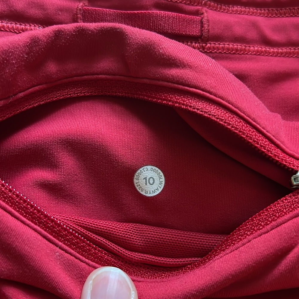 Lululemon Speed Up Low-Rise Lined Short 2.5" size:10 color:red - Picture 5 of 6